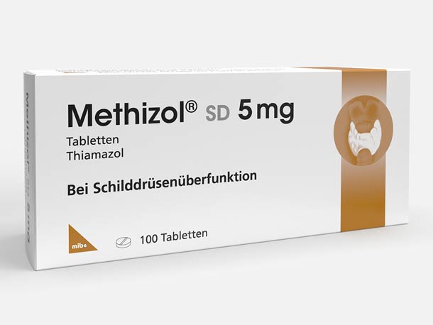 Eine Schachtel Methizol SD 5 mg Tabletten gegen Schilddrüsenerkrankungen, enthält 100 Tabletten, mit einer Abbildung der Schilddrüse auf der rechten Seite.