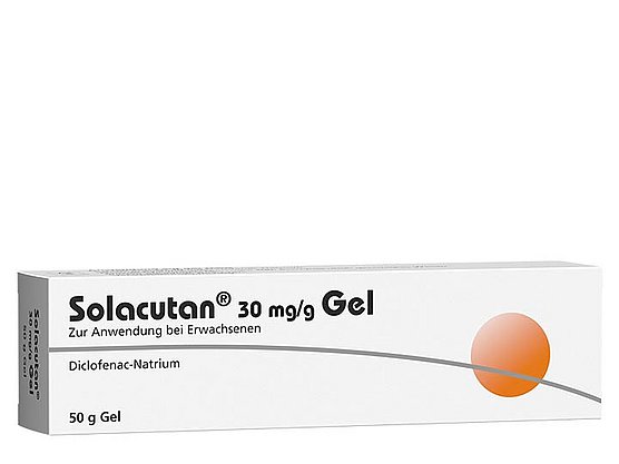 Schachtel Solacutan 30 mg/g Gel, enthält Diclofenac-Natrium, mit deutschem Text und einem orangefarbenen Kreisdesign.